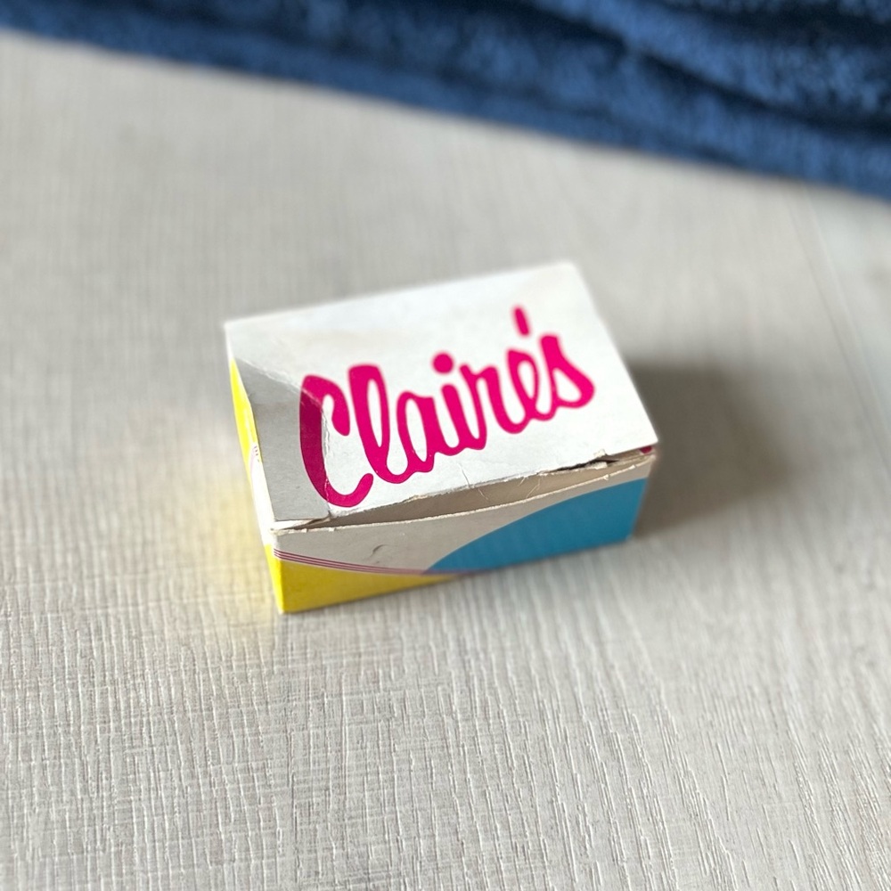 cool vintage Claire’s box